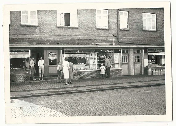 Die Goldschmiede Aha in Büdelsdorf bei Rendsburg im Jahr 1958